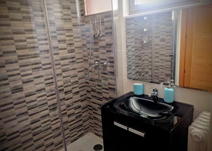 Appartement A Pocos Minutos Del Centro Con Parking Gratis En El Edificio Nº Registro Vu-74